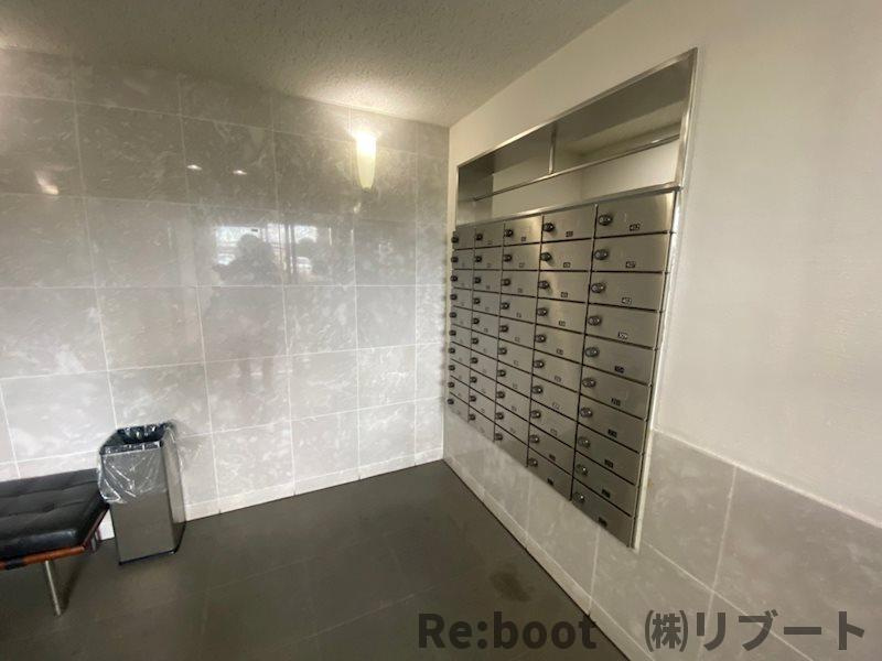 船橋市西船３丁目の賃貸マンションのロビー