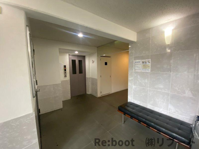 船橋市西船３丁目の賃貸マンションのロビー