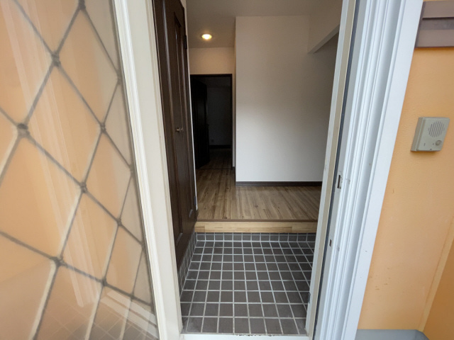 甲南ガーデニアの玄関