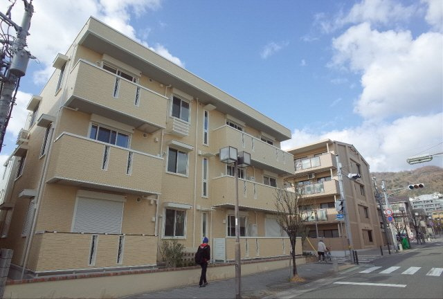 モアレ森南の外観