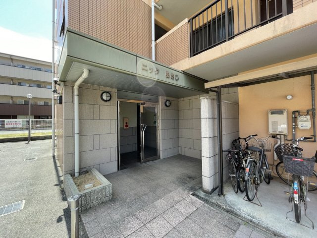 ニックあさひのエントランス