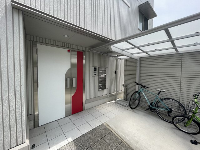ロッコウコルン-Sのエントランス