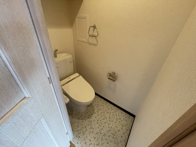 セレッソコート甲南山手森北町のトイレ