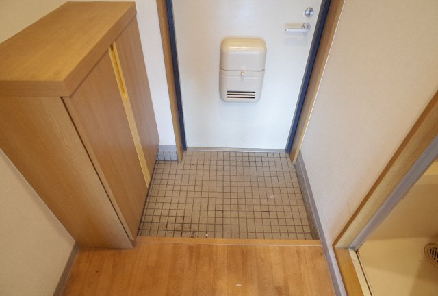 サンハウス本山の玄関