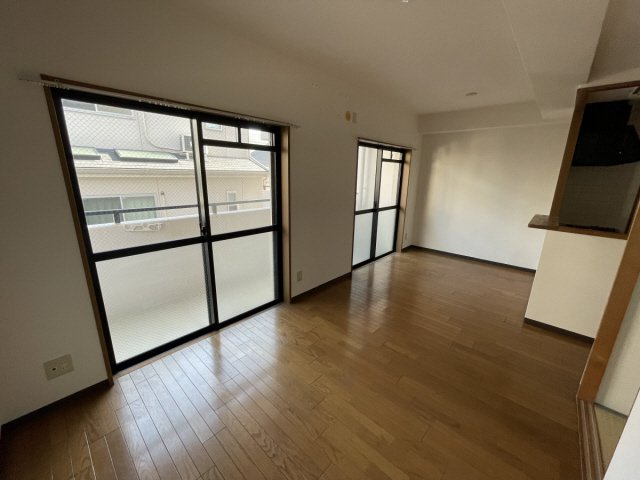 キャロル御影の居間・リビング