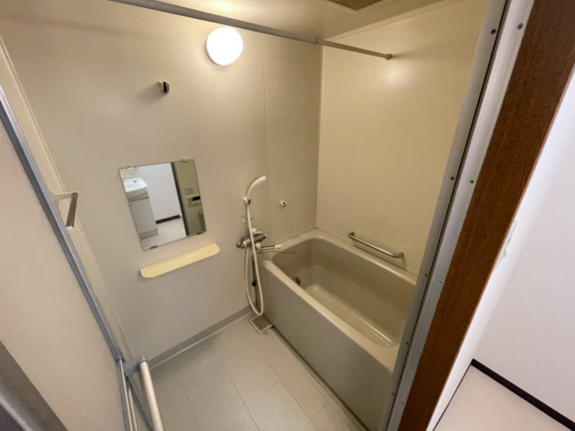 キャロル御影の浴室