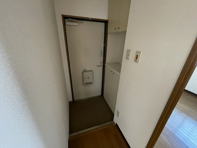 キャロル御影の玄関