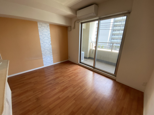 アークタマタニの居間・リビング