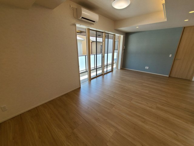 シー・クリサンス西岡本のその他