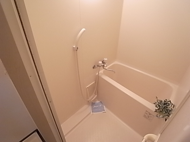 セファミ御影の浴室