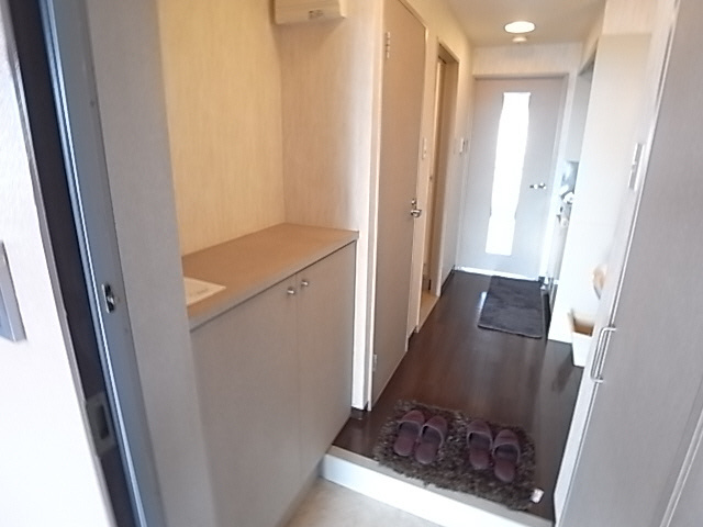 セファミ御影の玄関