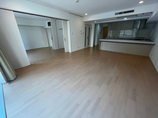 芦屋ロイヤルホームズの居間・リビング