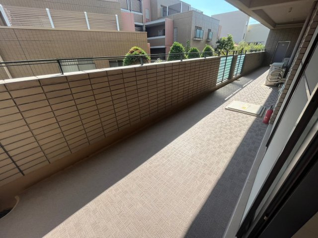 芦屋ロイヤルホームズのバルコニー