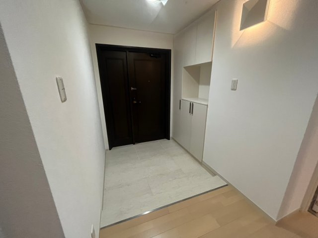 芦屋ロイヤルホームズの玄関