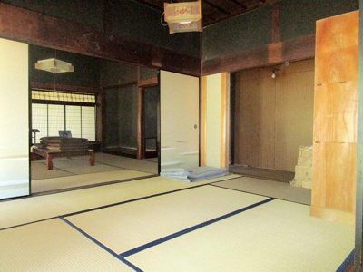 【内装】 | 掘炬燵、薪ストーブあり。津山市加茂町　清流そばの平屋 | 詳細はお問い合わせください♪