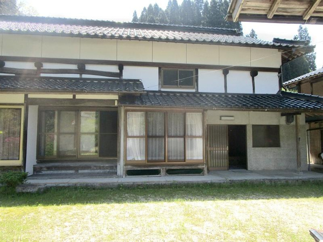 【外観】 | 掘炬燵、薪ストーブあり。津山市加茂町　清流そばの平屋 | 詳細はお問い合わせください♪