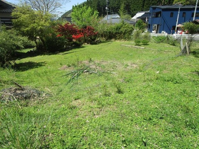 【庭】 | 掘炬燵、薪ストーブあり。津山市加茂町　清流そばの平屋 | 詳細はお問い合わせください♪