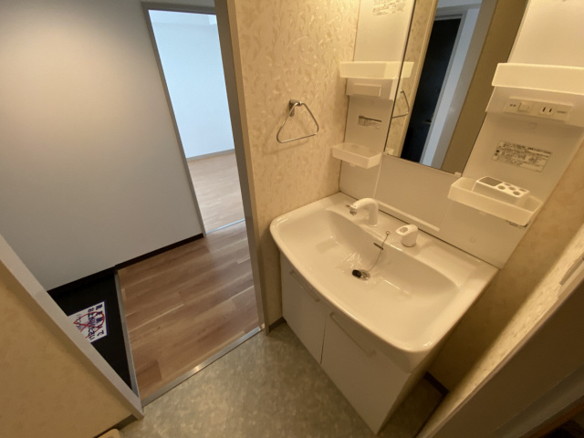 吉光アドニス芦屋の洗面所