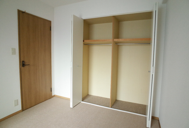 フォリア岡本の収納