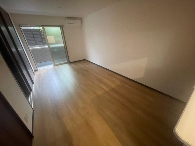 クレストKOBEの居間・リビング