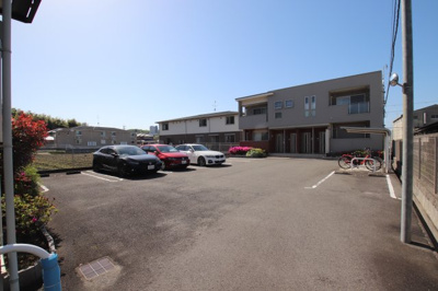 【駐車場】 | グランモデッサＢ