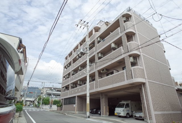 パインテール御影