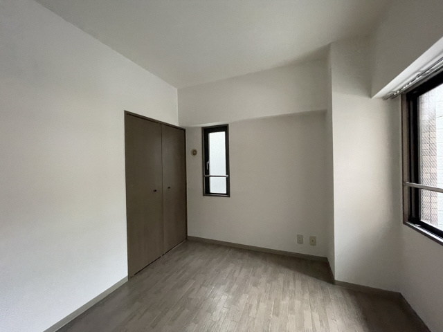 kobe十一屋の内装