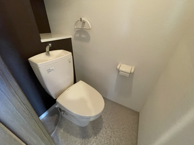 西灘駅前ハイツのトイレ