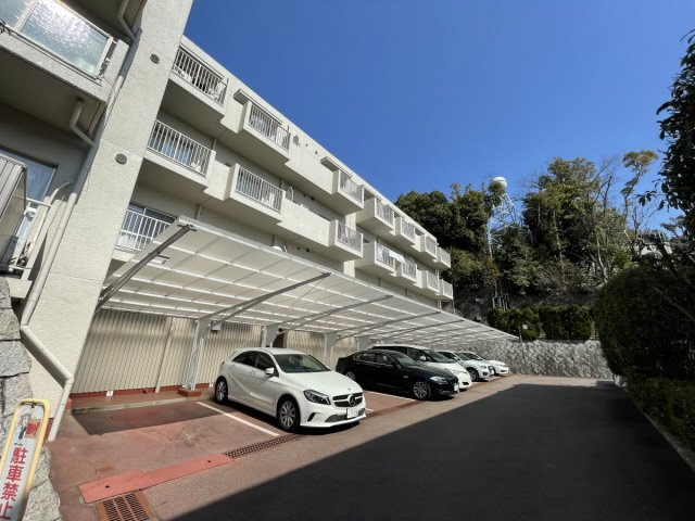 ヴィラ芦屋A棟のエントランス