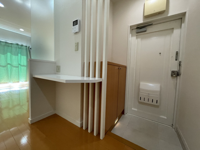 ヴィラ芦屋A棟の玄関