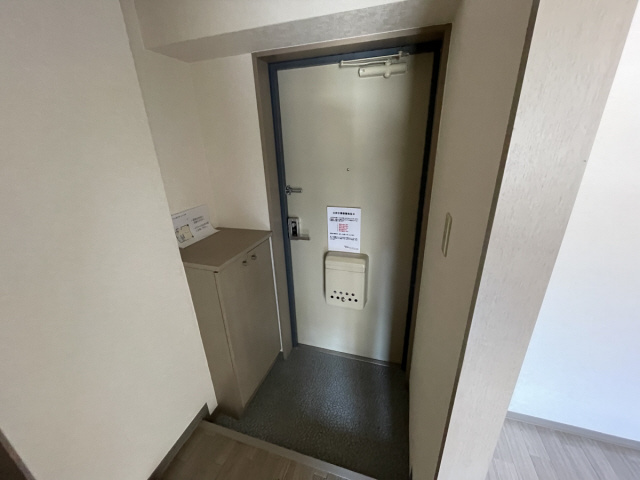 クレアーレ南六甲の玄関