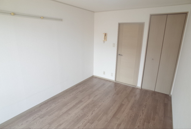 イーストハイツ甲南の居間・リビング