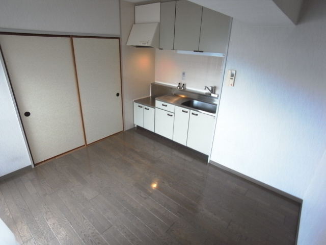 マンション逸の内装