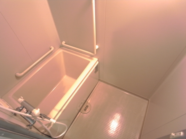 マンション逸の浴室