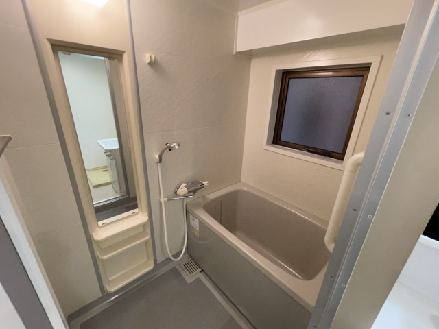 サンコート住吉駅前の浴室