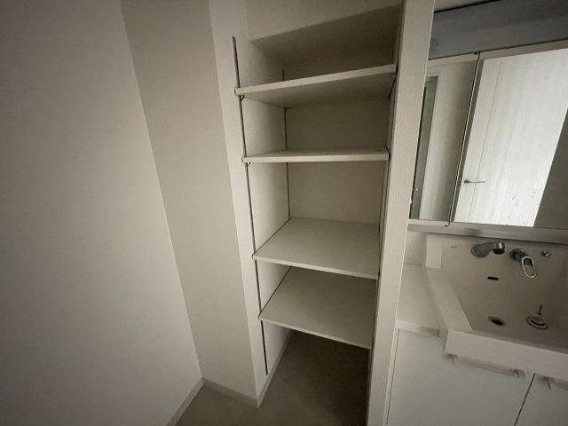 サニープレイス西芦屋２号館の収納