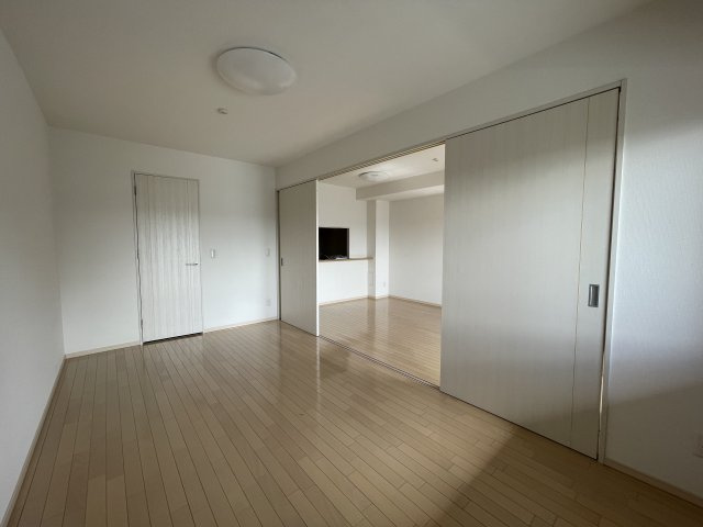 サニープレイス西芦屋２号館の居間・リビング