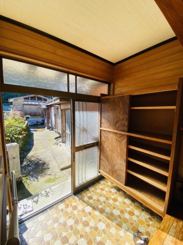 稲佐町戸建の玄関