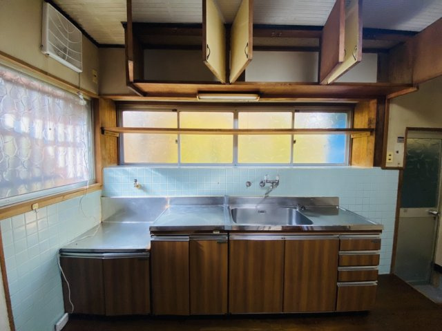稲佐町戸建のキッチン