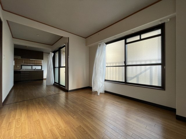 芦屋ニューコーポⅡ番館の居間・リビング