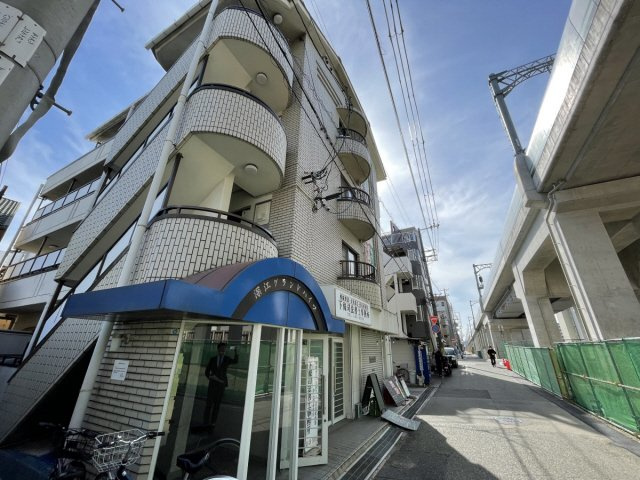 深江グランドハイツの外観