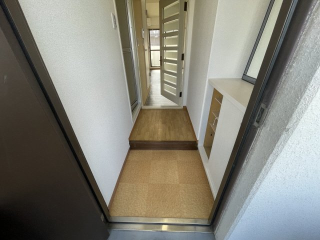 深江グランドハイツの玄関