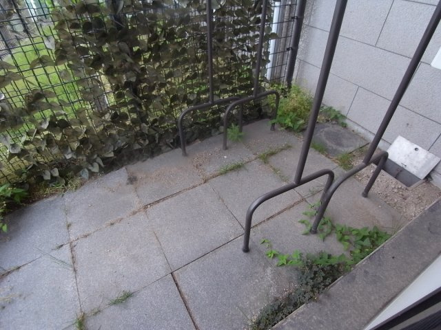 グランフェルティ東灘住吉川のバルコニー