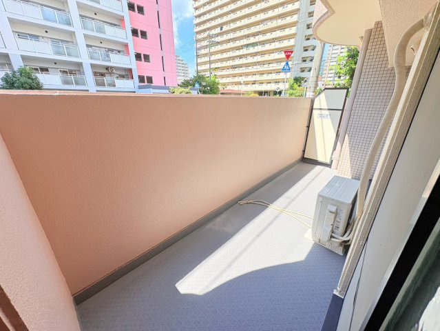 サンプラザ本山南のバルコニー