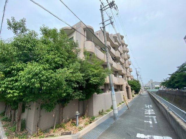 サンプラザ本山南