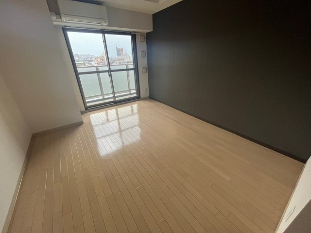 L`sステューディオ岡本の内装