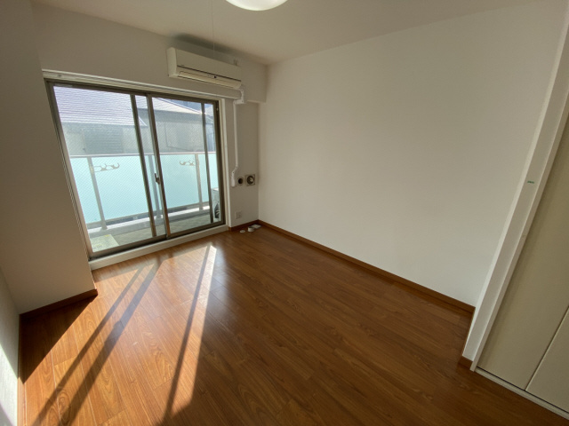 KTG　RESIDENCE芦屋西の居間・リビング