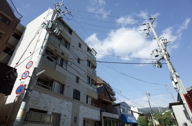 クラウンシティ本山
