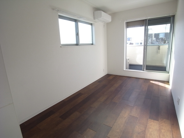 フィオーレ住吉宮町の居間・リビング