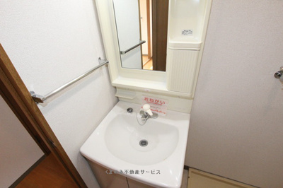 【独立洗面台】 | クローバーＢ | 朝の身支度には欠かせない独立洗面化粧台
クローバーB棟　102号室　2023年6月10日